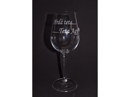 gravirovany pohar na vino hrda teta (2)