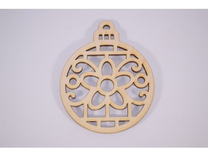 Drevená vianočná guľa s vyrezávaným vzorom – Vločka 2
