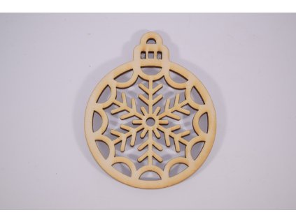 drevena vianocna gula s vyrezavanym vzorom vlocka 3