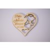 drevena magnetka v tvare srdca personalizovana pozornost pre hosti (2)