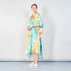 saty Solea celadon zelene kosilove saty oversize listovy vzor gravitas 5.jpg
