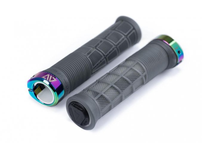93476 gripy Disrupt translucent black n oil slick 01