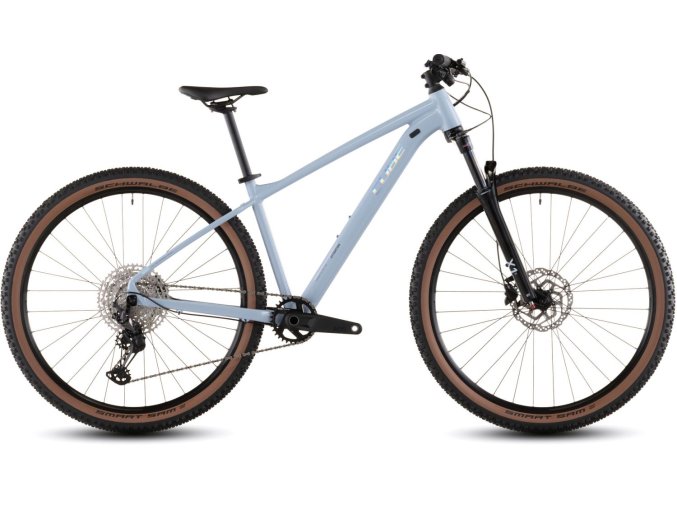 142120 CUBE Attention PRO iceblue n prism 01