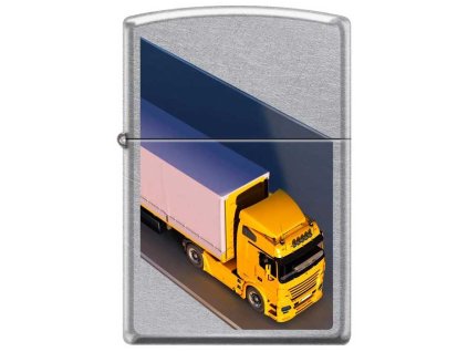Zapalovač Zippo s potiskem velkého nákladního tahače na povrchu Street Chrome™.