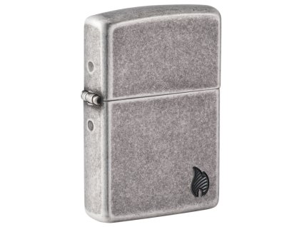 Zapalovač Zippo Armor s patinovaným stříbrným povrchem a hlubokým frézováním ikonického plamínku.