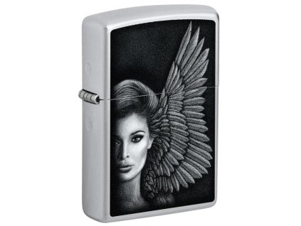 Zapalovač Zippo s matným stříbrným povrchem a potiskem andělských křídel s andělskou tváří.