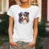 Dámské tričko (např. bílé, černé) s realistickým potiskem hlavy Australského ovčáka s merle srstí. Originální tričko pro pejskařky.