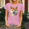 Dámské tričko s detailním realistickým potiskem usměvavé hlavy psa plemene Shiba-Inu.