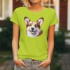 Dámské tričko s detailním realistickým potiskem hlavy usmívajícího se psa plemene Welsh Corgi Cardigan s velkýma ušima.