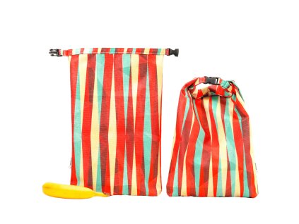 svačinová kapsa s proužky