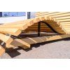 Ergonomické dřevěné lehátko pro dva