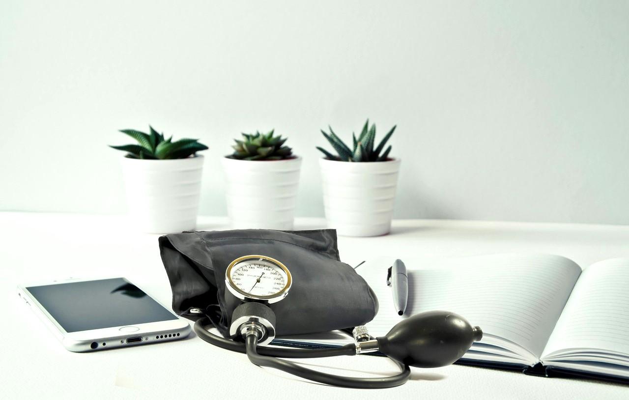 Vysoký krevní tlak nebolí, ale škodí. Odhalte ho včas