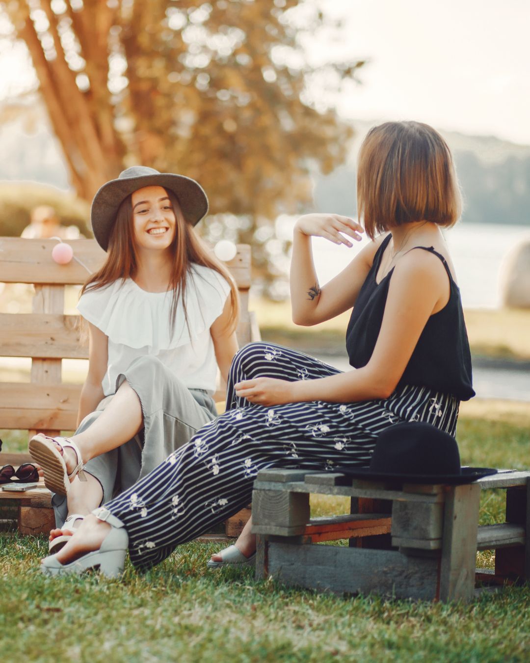 Sezóna letních festivalů a pikniků je tady: Co si přibalit