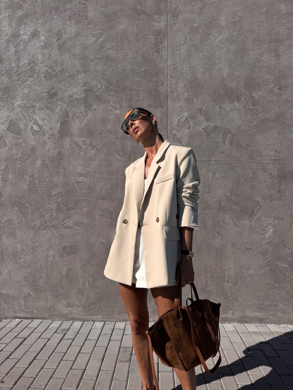 SAKO S DVOUŘADÝM ZAPÍNÁNÍM beige