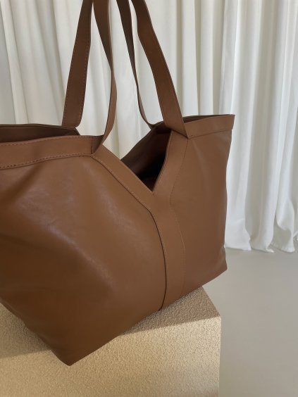 VELKÁ KOŽENKOVÁ SHOPPER BAG camel
