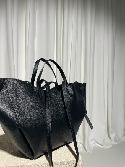 KOŽENÁ SHOPPER BAG MEDIUM black