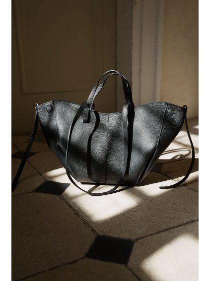 KOŽENÁ SHOPPER BAG MEDIUM black