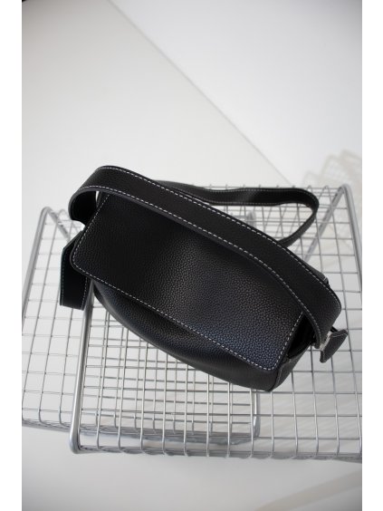 HRANATÁ KABELKA black