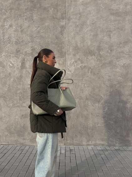 PROŠÍVANÁ BUNDA S PÁSKEM khaki