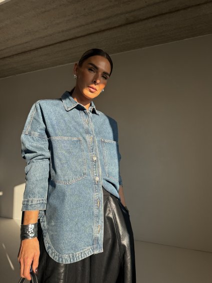 OVERSIZED DENIM KOŠILE S KAPSAMI blue