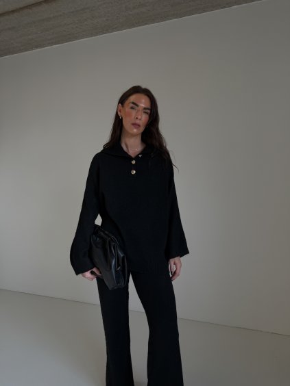 ÚPLETOVÝ KOMPLET SVETR + KALHOTY black