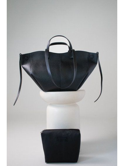 KOŽENÁ SHOPPER BAG LARGE black