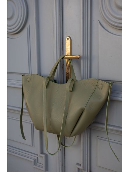 KOŽENÁ SHOPPER BAG MEDIUM pastel green