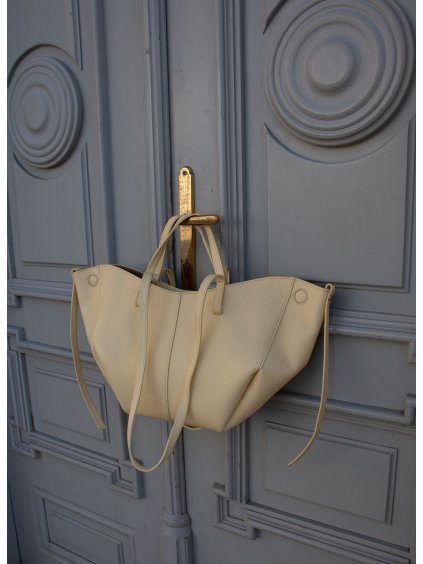 KOŽENÁ SHOPPER BAG MEDIUM pastel yellow