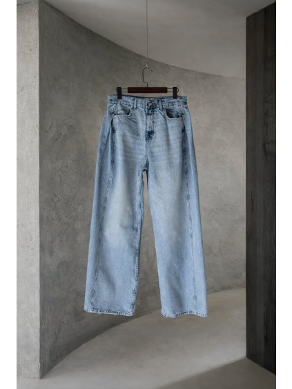 65D88B4F 1028 44A5 989C 343AAD55FABC