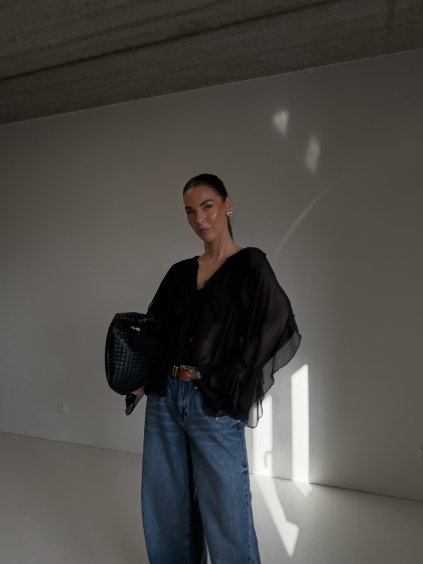 VOLÁNKOVÝ BOHO TOP black