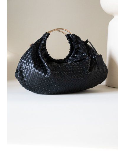 KOŽENKOVÁ KABELKA-PŮLMĚSÍC black