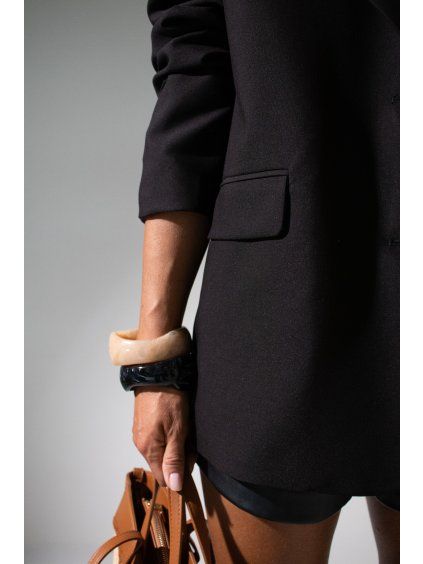 OVERSIZED SAKO black
