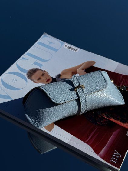 KOŽENÝ OBAL NA BRÝLE pastel blue