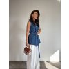 PRODLOUŽENÁ DENIM VESTA S PÁSKEM