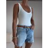 DENIM ŠORTKY S ASYMETRICKÝM ZAPÍNÁNÍM