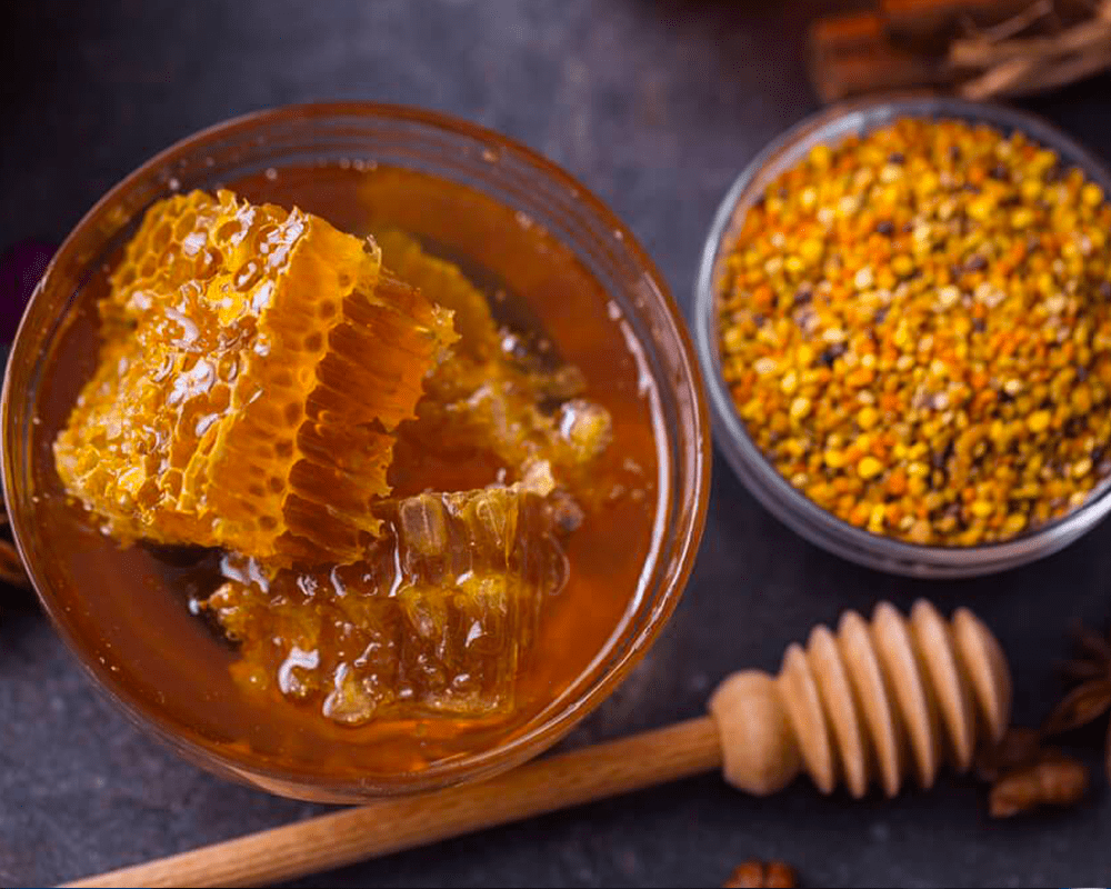 Propolis: what it is and why it should definitely not be missing in every home