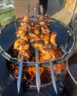 🥩Tohle není jen maso. To je chvíle, kdy se zastaví svět… a začne chutnat. 🔥 A ty najednou víš, že přesně tohle ti chybělo....