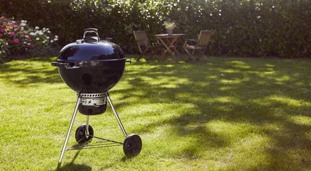 Jak vybrat gril na dřevěné uhlí