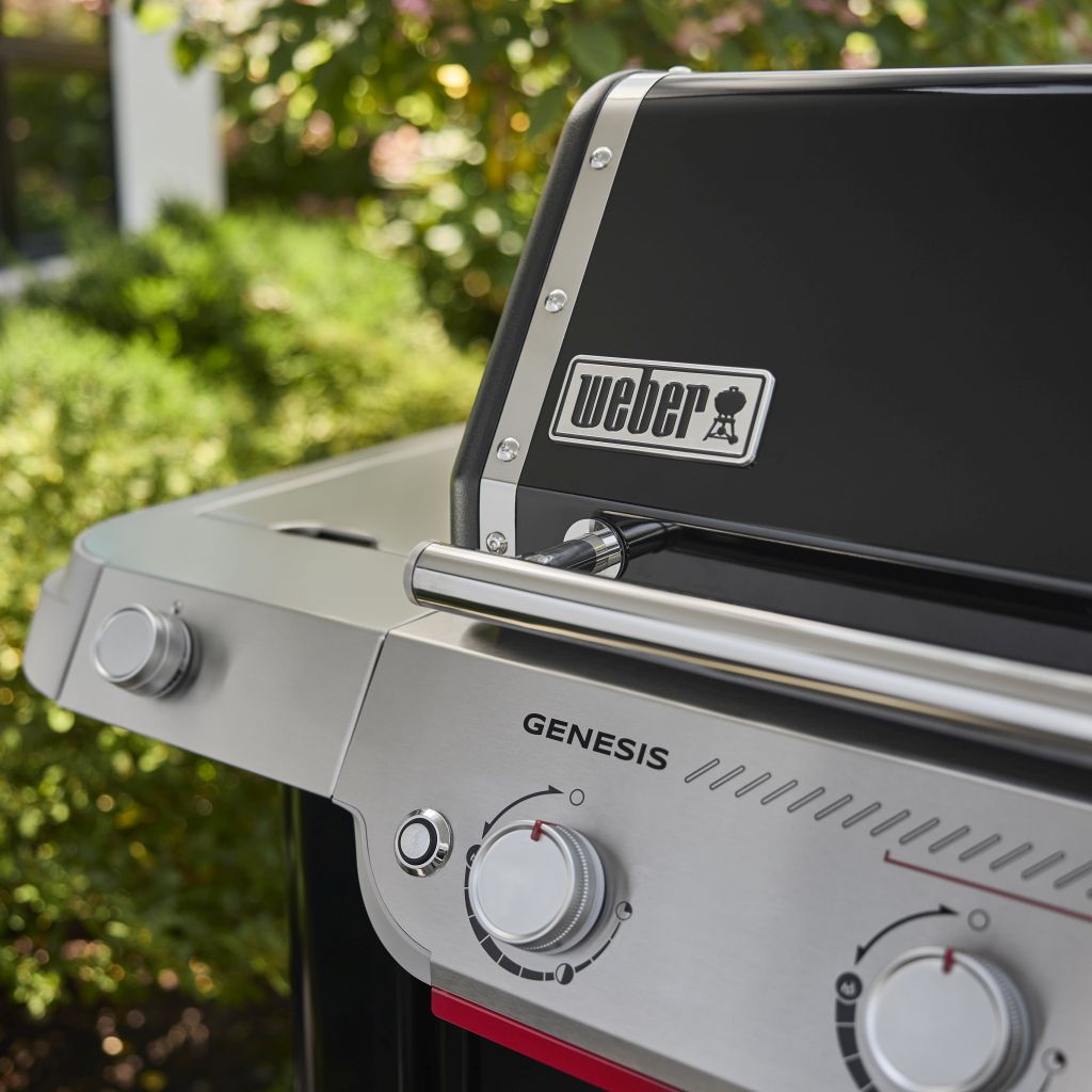 Plynový gril Weber Genesis E-335W