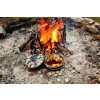 Litinový outdoorový hrnec Lodge 3,8 l s poklicí (Camp Dutch Oven)