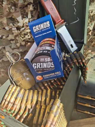 KPZetka, sestavená pro potřeby aktuální doby 😂☕️🤙🏻 Zná dneska ještě pojem KPZ a co by jste si přibalili Vy🫵🏻⁉️ #edc #kava...