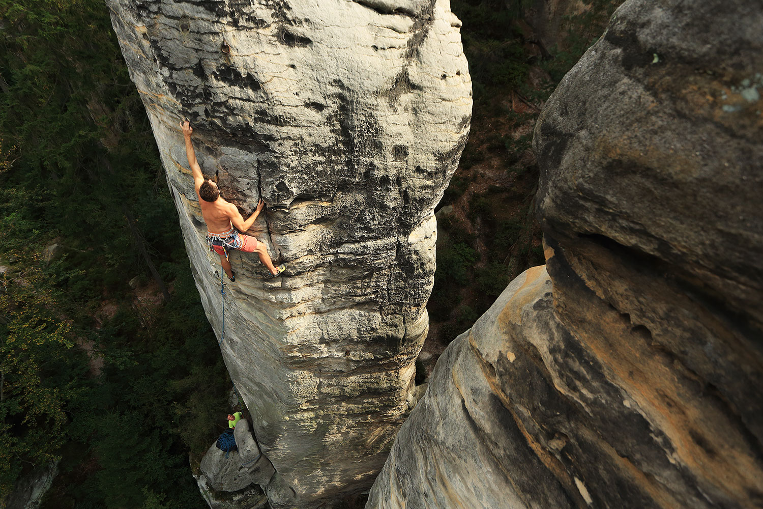 The Best Climbing Chalk for Czechia: From Labák Sandstone to Moravian Limestone
