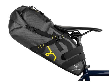 apidura expedition saddle pack 17l on bike 1