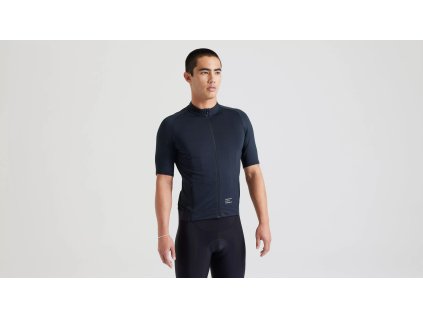 64023 780 APP FOUNDATION JERSEY SS MEN BLK FRONT 3 4