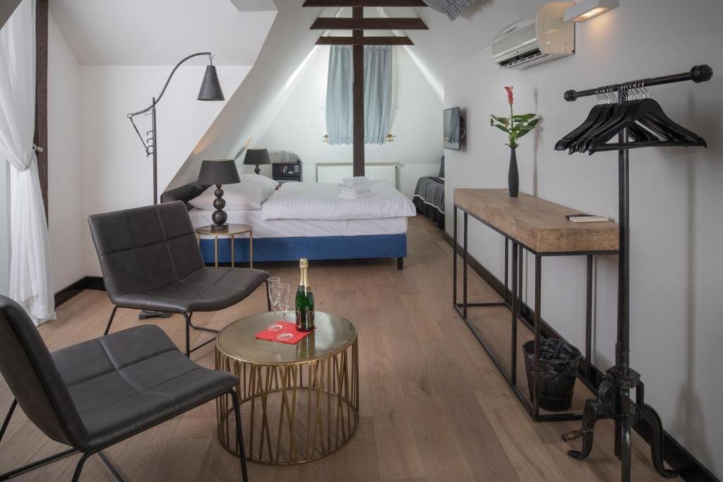 Hotel Antik, Praha – interiér s nábytkem GS Furniture, foto 6