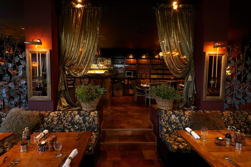 Restaurace Botanic, Praha – interiér s nábytkem GS Furniture, foto 5
