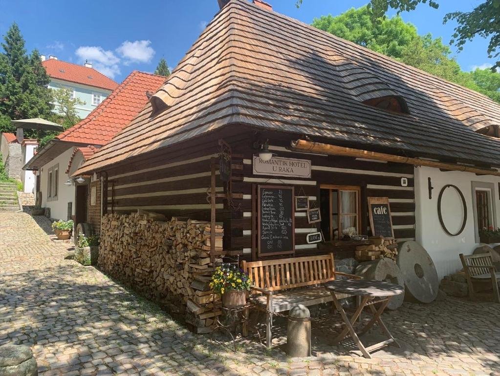 Romantik hotel U Raka, Praha – interiér s nábytkem GS Furniture, foto 5