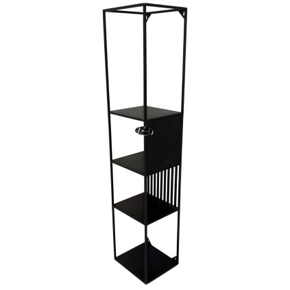 Unikátní kovový regál s hladkým, moderním povrchem, ideální pro minimalistický design.