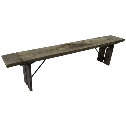 Dřevěná lavice z teaku, která spojuje přírodní krásu dřeva s jednoduchým a elegantním designem.