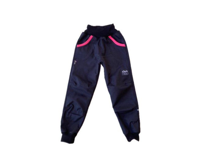 Pozadí obrázku „f1999c9d ecdd 4c5b 90cc df8fc842b730“ bylo odstraněno